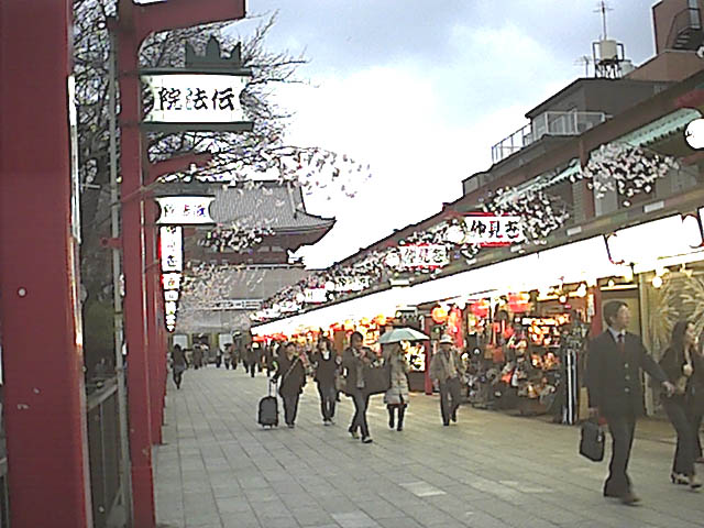 仲見世